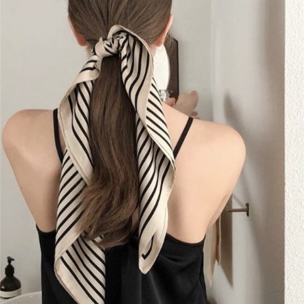 🧣🤍modern art geometric silky scarf - Picture 1 of 8